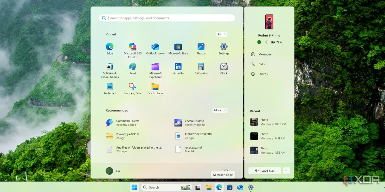 Ảnh chụp màn hình bảng điều khiển đồng hành Phone Link nằm cạnh Start Menu Windows 11, hiển thị thông tin điện thoại và hoạt động gần đây