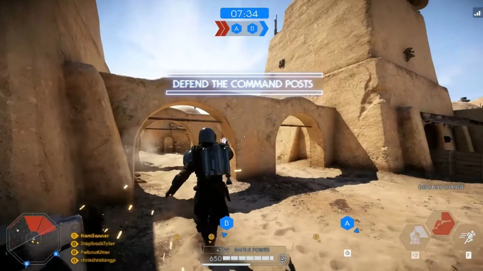 Ảnh chụp màn hình gameplay Star Wars Battlefront 2 với mod nhân vật The Mandalorian, thể hiện sức mạnh của cộng đồng modder.