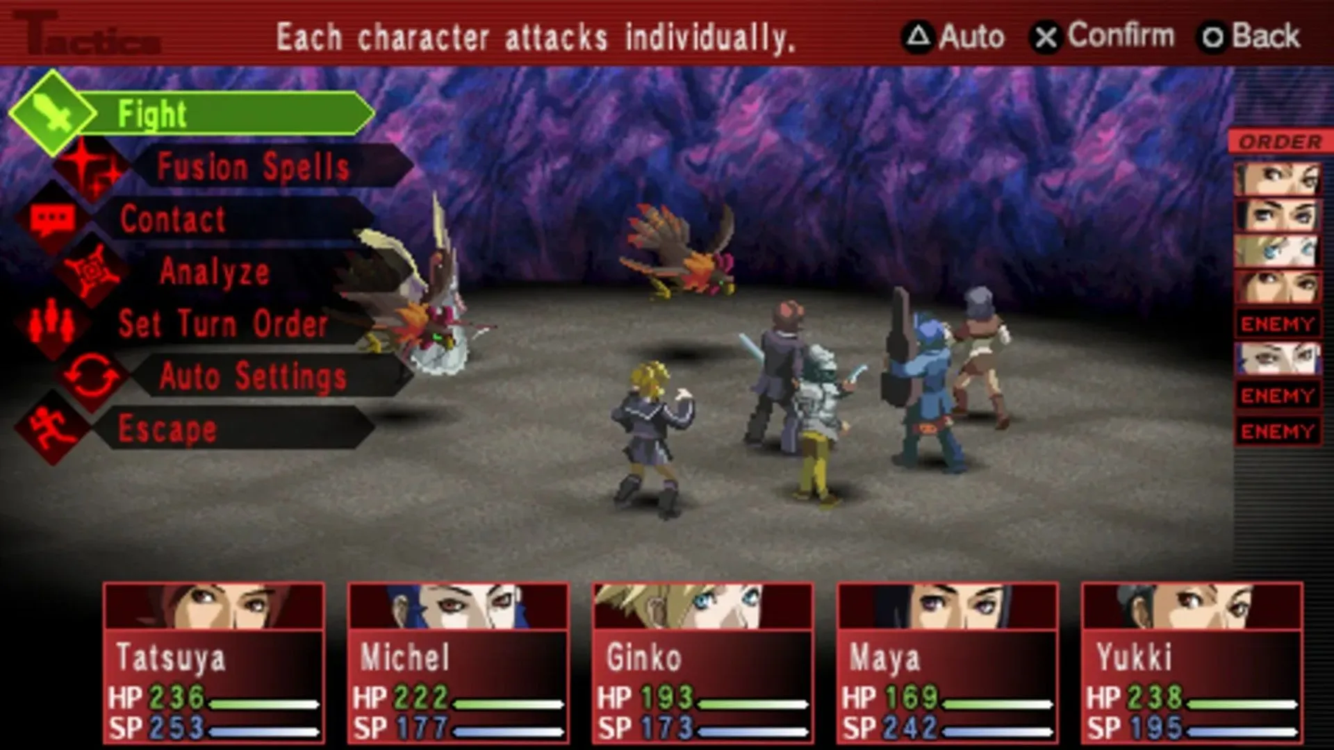 Ảnh chụp màn hình từ game nhập vai Shin Megami Tensei: Persona 2 Innocent Sin trên PSP, cho thấy cảnh chiến đấu theo lượt với các nhân vật và hiệu ứng kỹ năng.