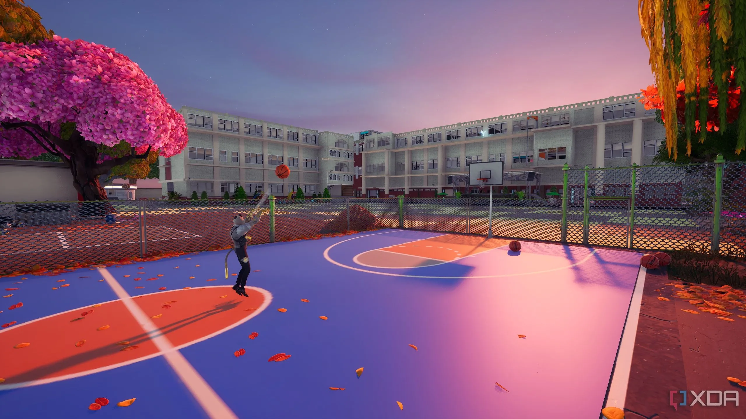 Bản đồ trường học tùy chỉnh trong Fortnite được xây dựng bằng Unreal Engine, nổi bật với sân bóng rổ chi tiết, tạo không gian giải trí đa dạng.