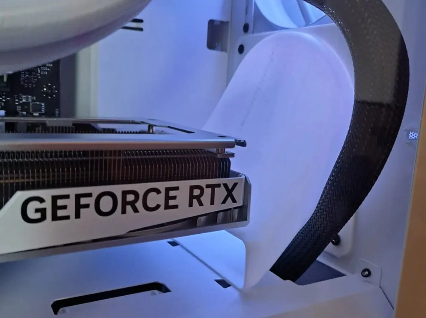 Bản mod luồng không khí GPU in 3D giúp cải thiện tản nhiệt cho card đồ họa.