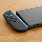 Bộ điều khiển Joy-Con 2 tháo rời và vị trí lắp trên thân máy Nintendo Switch 2