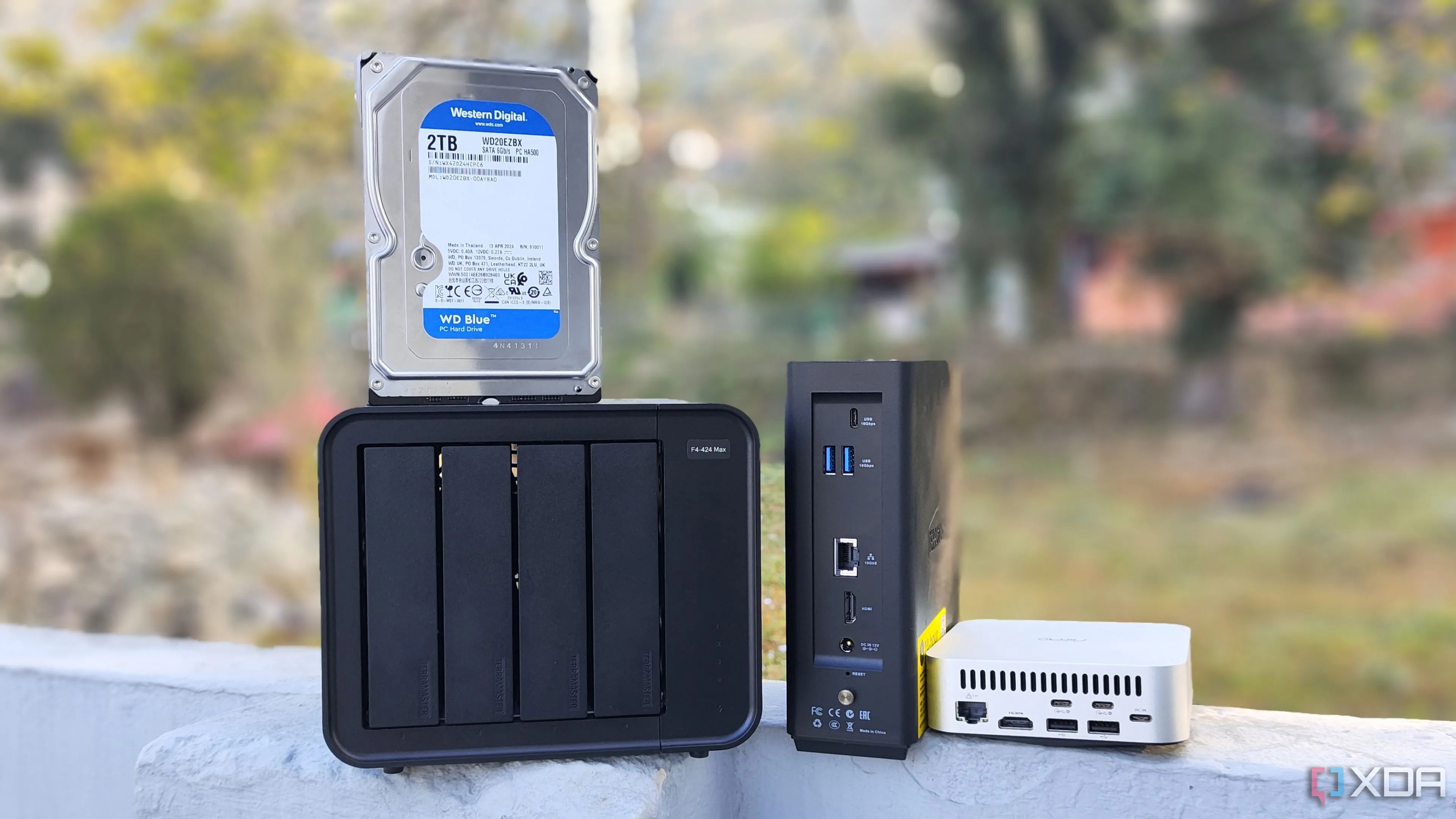 Các mẫu NAS hiện đại như TerraMaster F4-424 Max, F8 SSD Plus và Aiffro K100 với nhiều công cụ bảo mật tích hợp