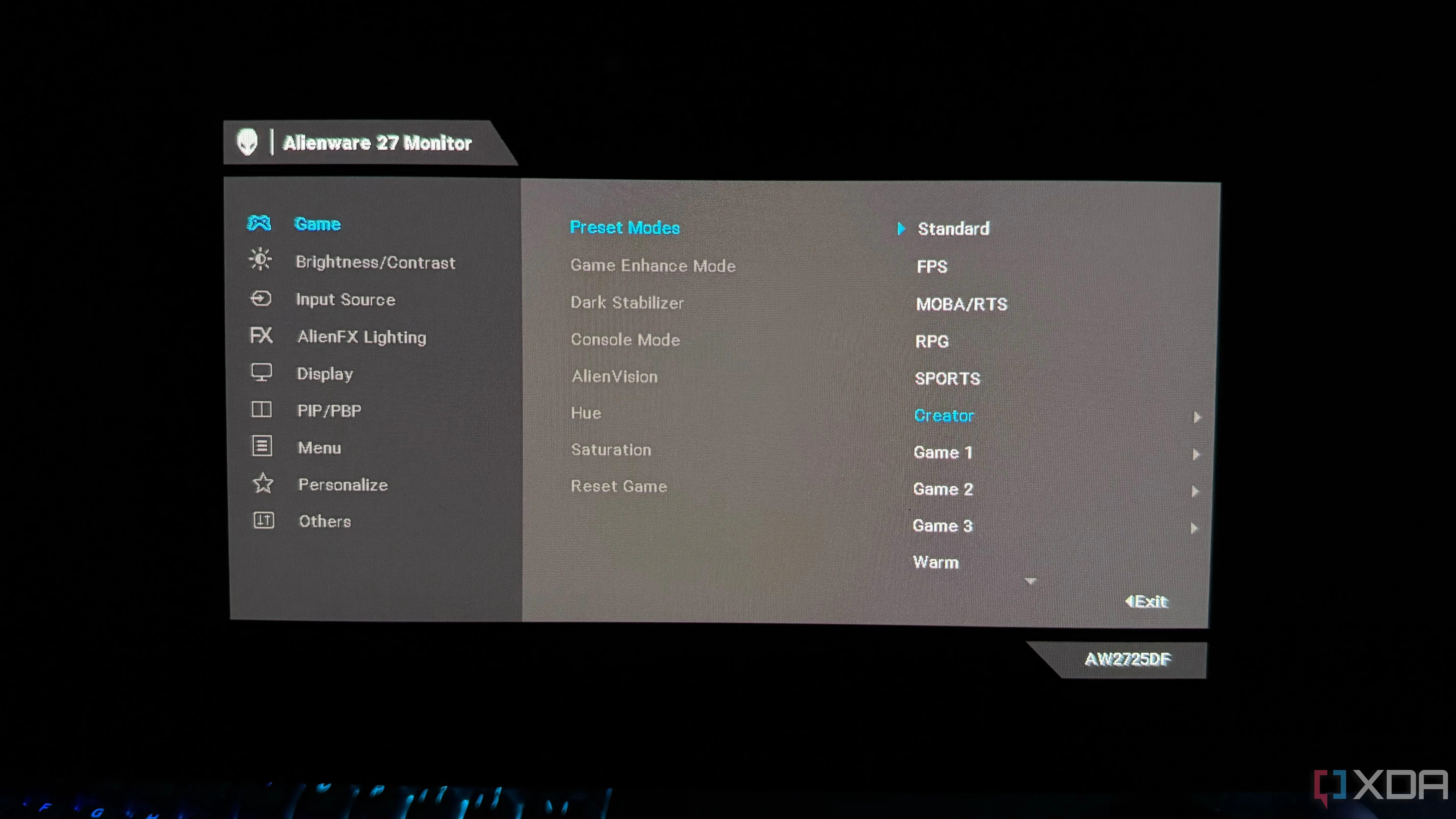 Cài đặt hồ sơ màu sắc trên menu OSD của màn hình Alienware