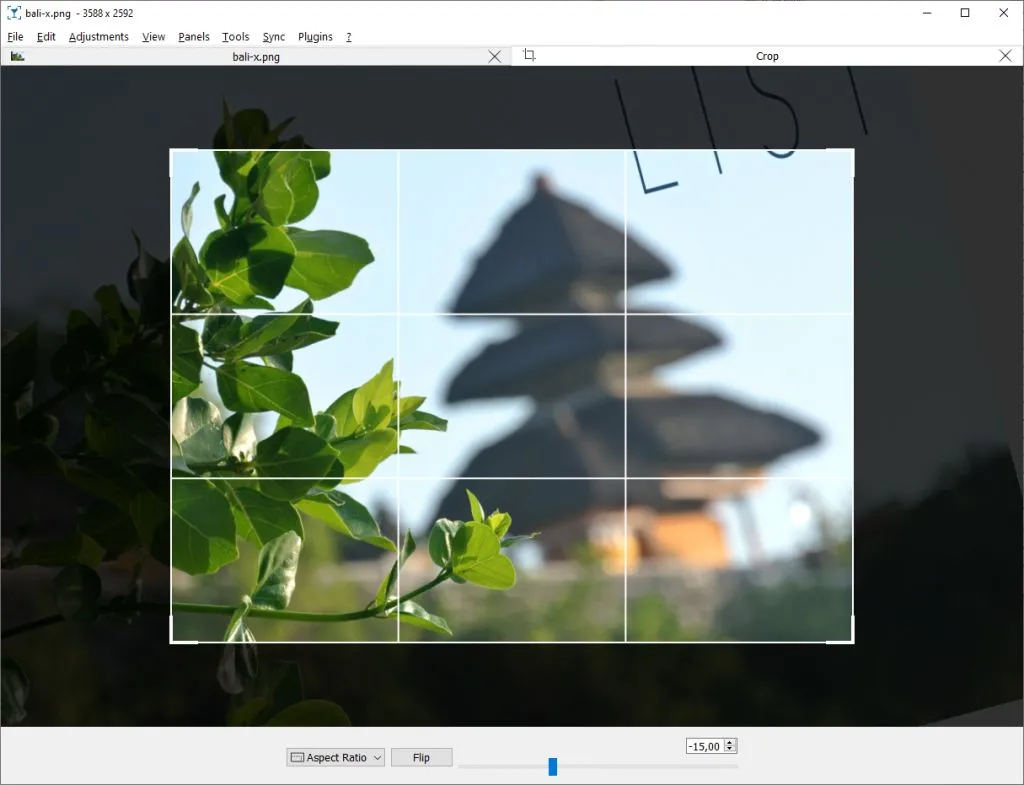 Công cụ cắt ảnh (crop tool) được bổ sung vào Nomacs, thể hiện khả năng chỉnh sửa ảnh tích hợp.