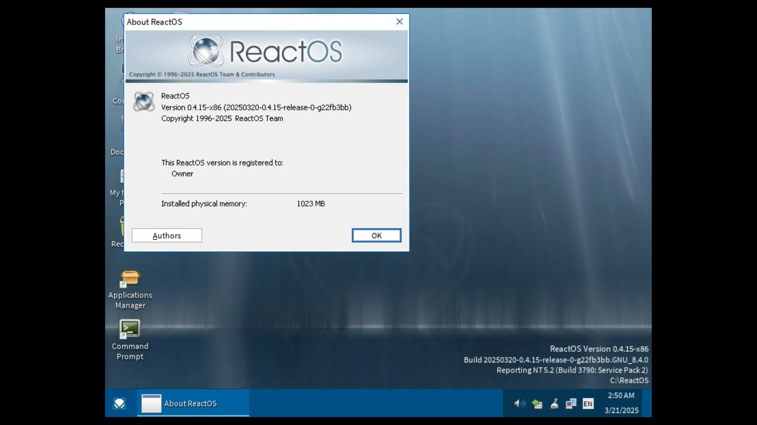 Giao diện màn hình nền ReactOS 0.4.15 với kiểu hiển thị Mizu và một cửa sổ ứng dụng cơ bản, minh họa các cải tiến trải nghiệm người dùng.