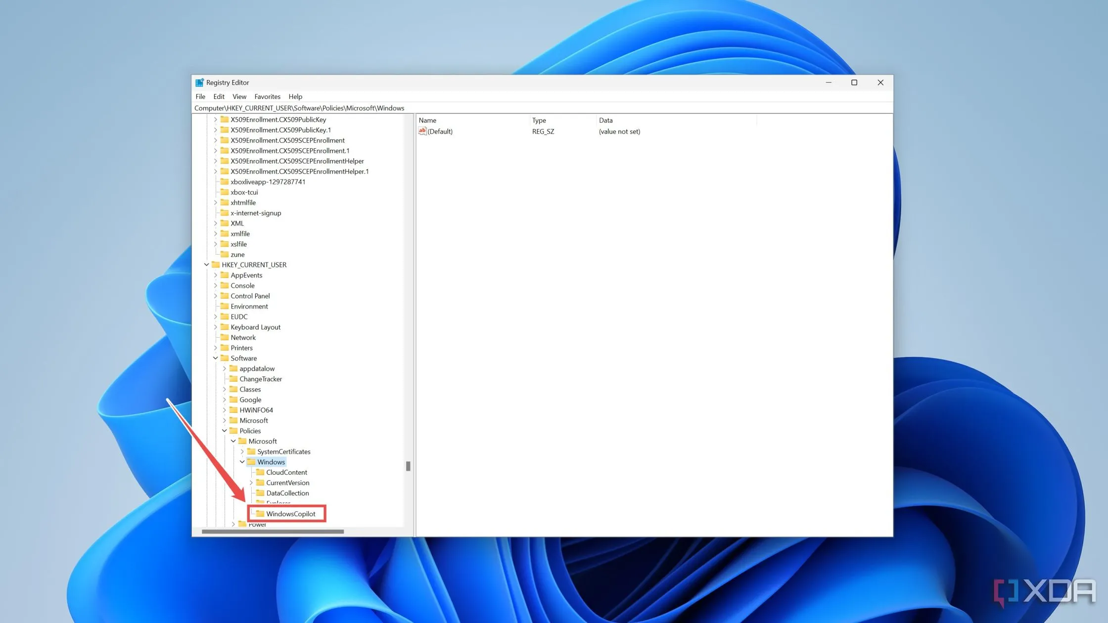 Giao diện Registry Editor hiển thị đường dẫn để điều chỉnh các cài đặt liên quan đến Copilot trong Windows