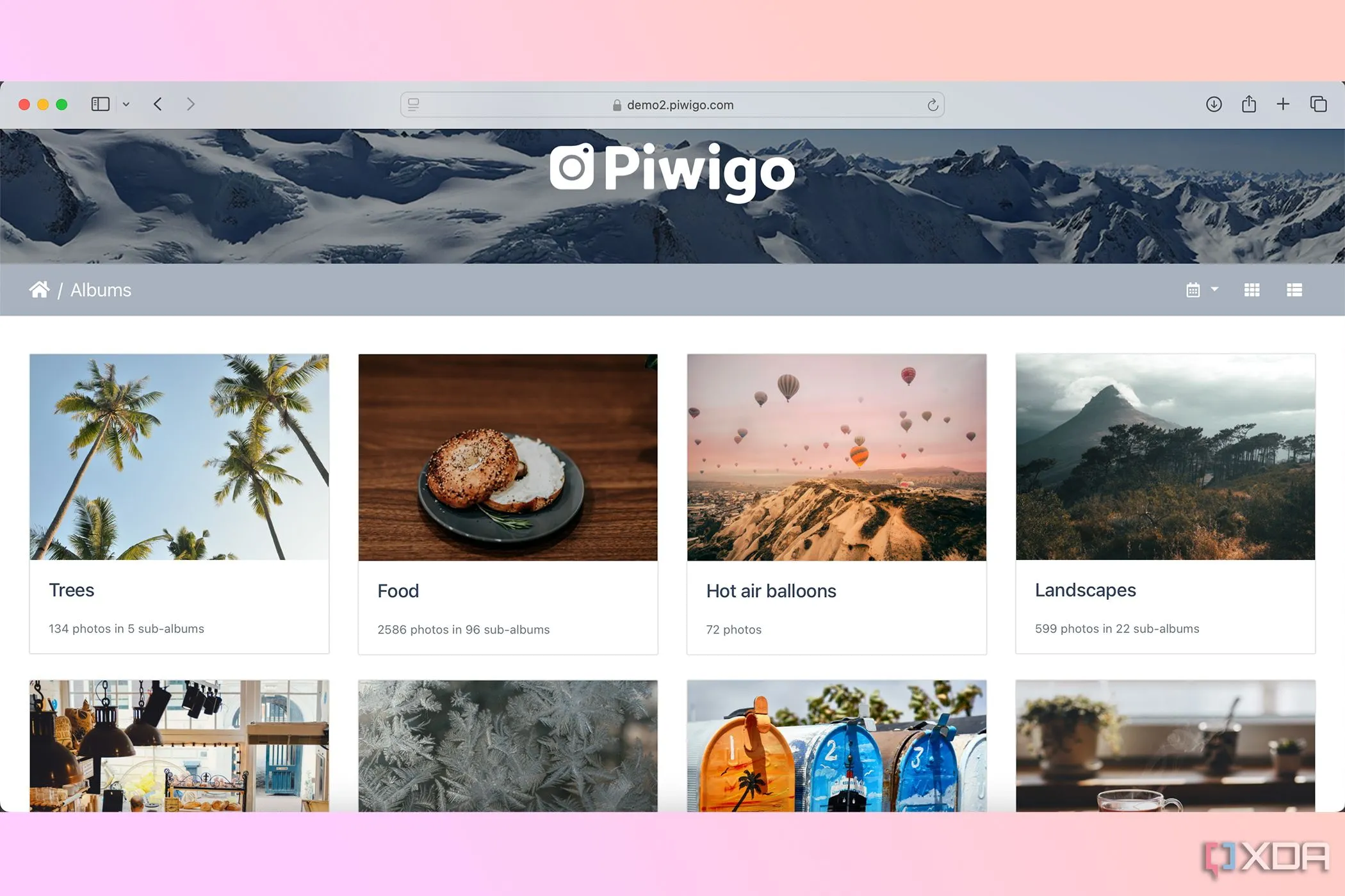 Giao diện thư viện ảnh của Piwigo với các album được tổ chức theo chủ đề, minh họa khả năng quản lý ảnh chuyên nghiệp.