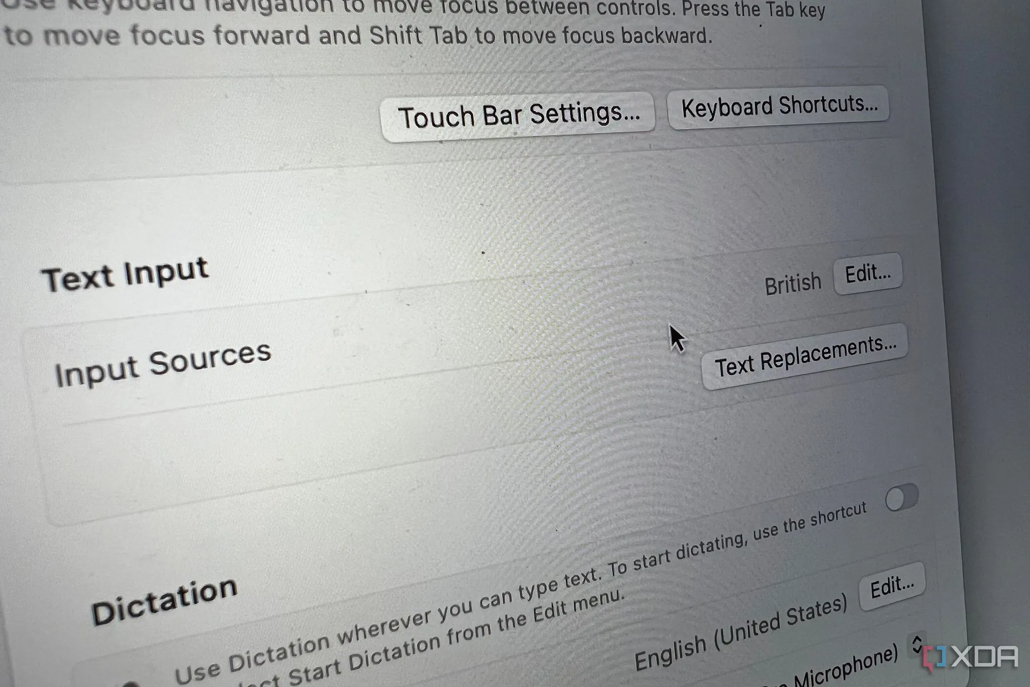 Giao diện tính năng thay thế văn bản (Text Replacement) trên MacOS