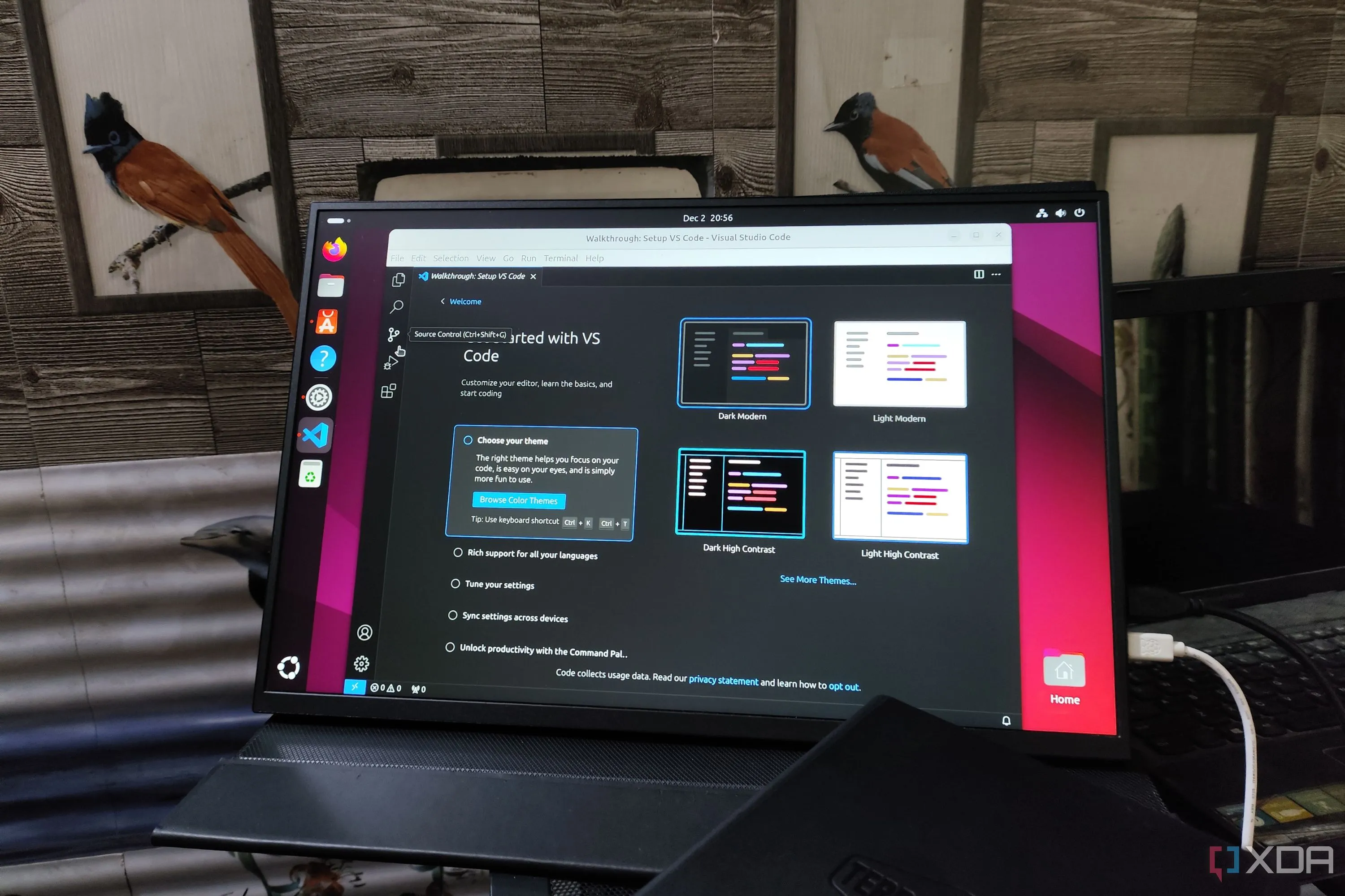 Giao diện VS Code chạy trên Ubuntu, minh họa sự thoải mái và tính linh hoạt khi sử dụng hệ điều hành GUI cho home server.