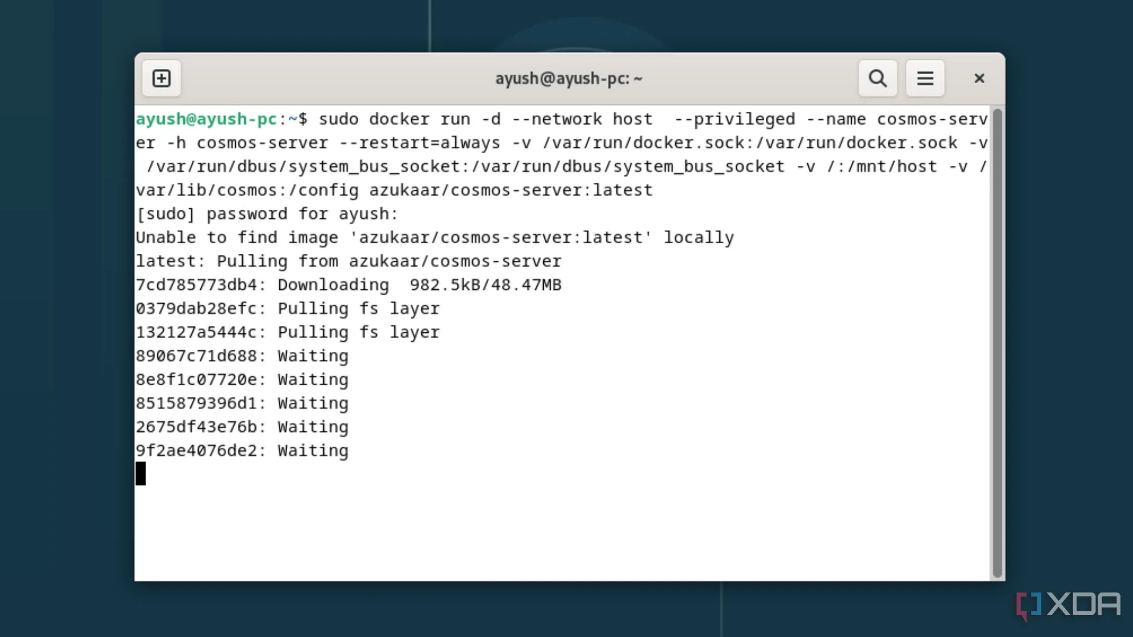 Hình ảnh minh họa quá trình triển khai Cosmos Server trên hệ điều hành Debian, cho thấy các bước cài đặt bằng câu lệnh Docker, đơn giản hóa việc tự host.