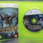 Hộp đĩa game BioShock trên Xbox 360, biểu tượng cho thư viện game phong phú.