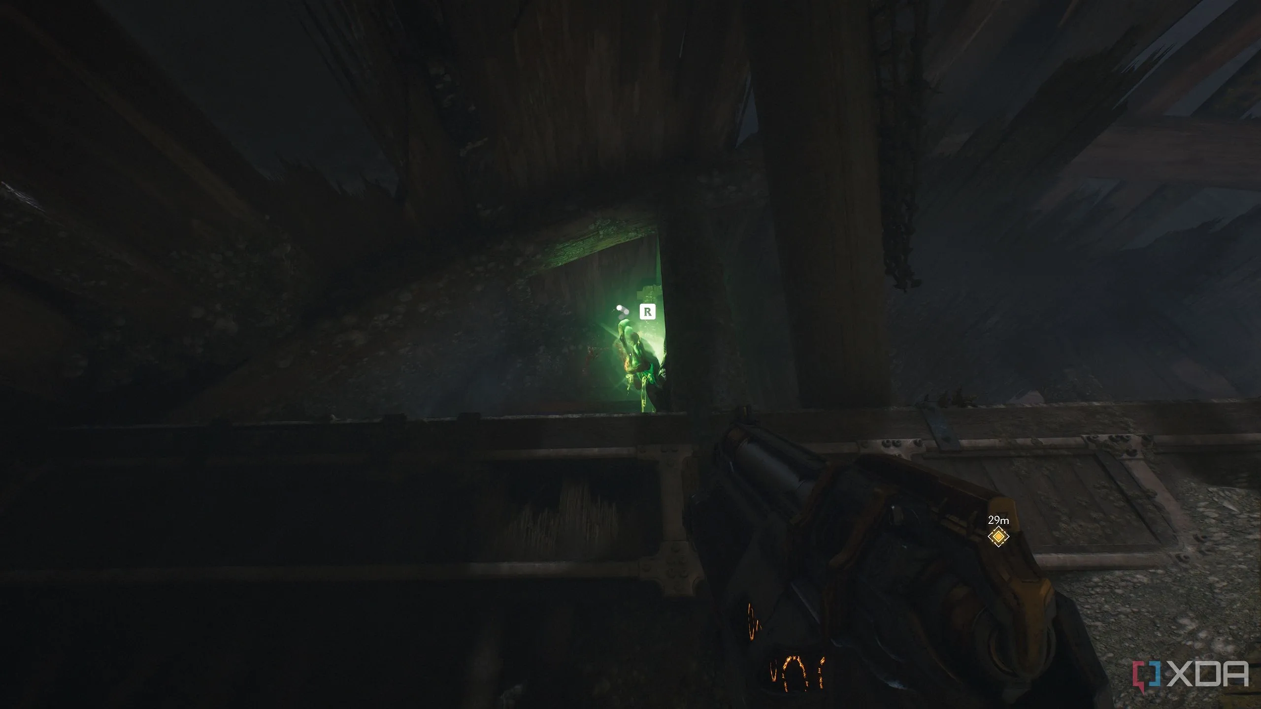 Khối thịt màu xanh lá cây ẩn sau các thùng trong Chương 14 Doom The Dark Ages.