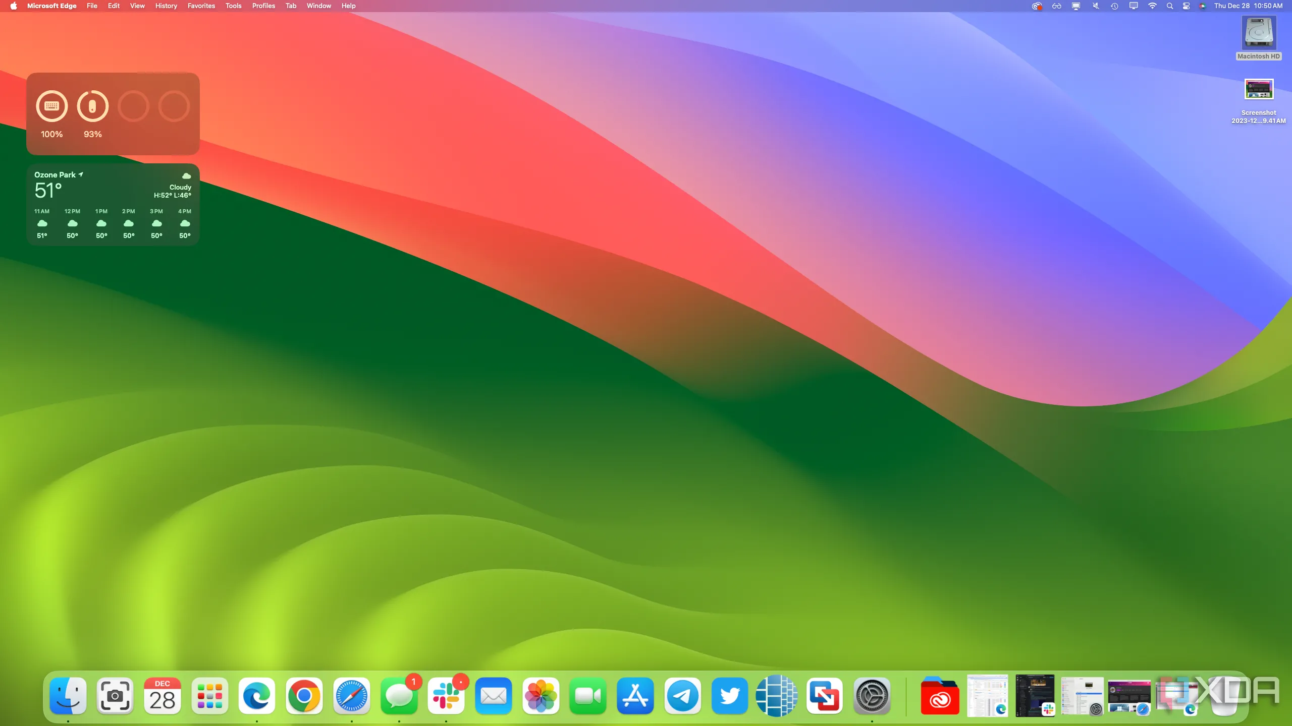 Màn hình macOS với các biểu tượng ứng dụng trên thanh Dock tự động co giãn khi mở nhiều cửa sổ.
