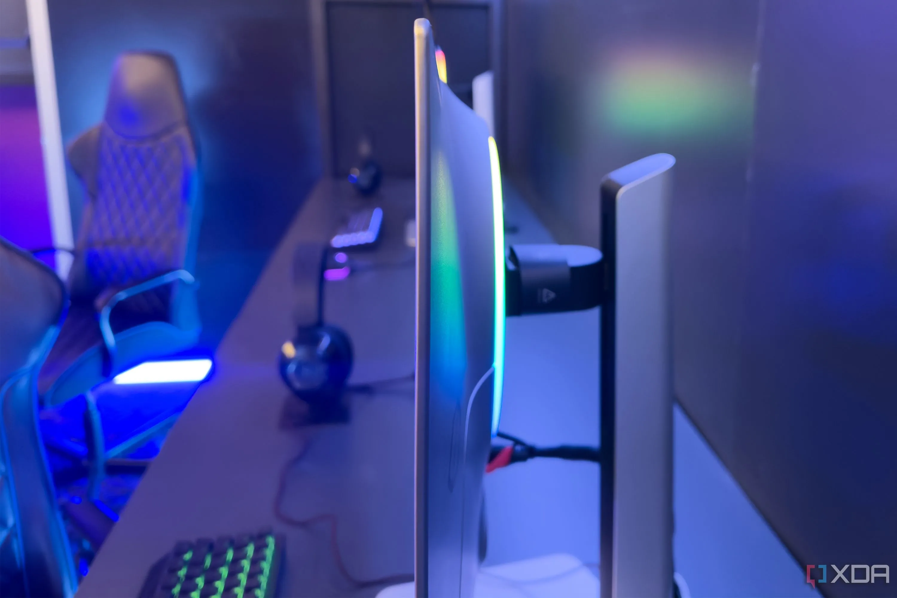 Màn hình Samsung Odyssey OLED G6 500Hz, đại diện cho kỷ nguyên gaming độ phân giải cao và tốc độ làm mới siêu nhanh