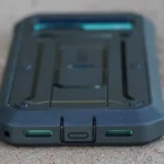 Mặt đáy của ốp lưng Supcase Unicorn Beetle Pro (UBP) cho iPhone 16e, nổi bật khả năng chống sốc và bảo vệ toàn diện.
