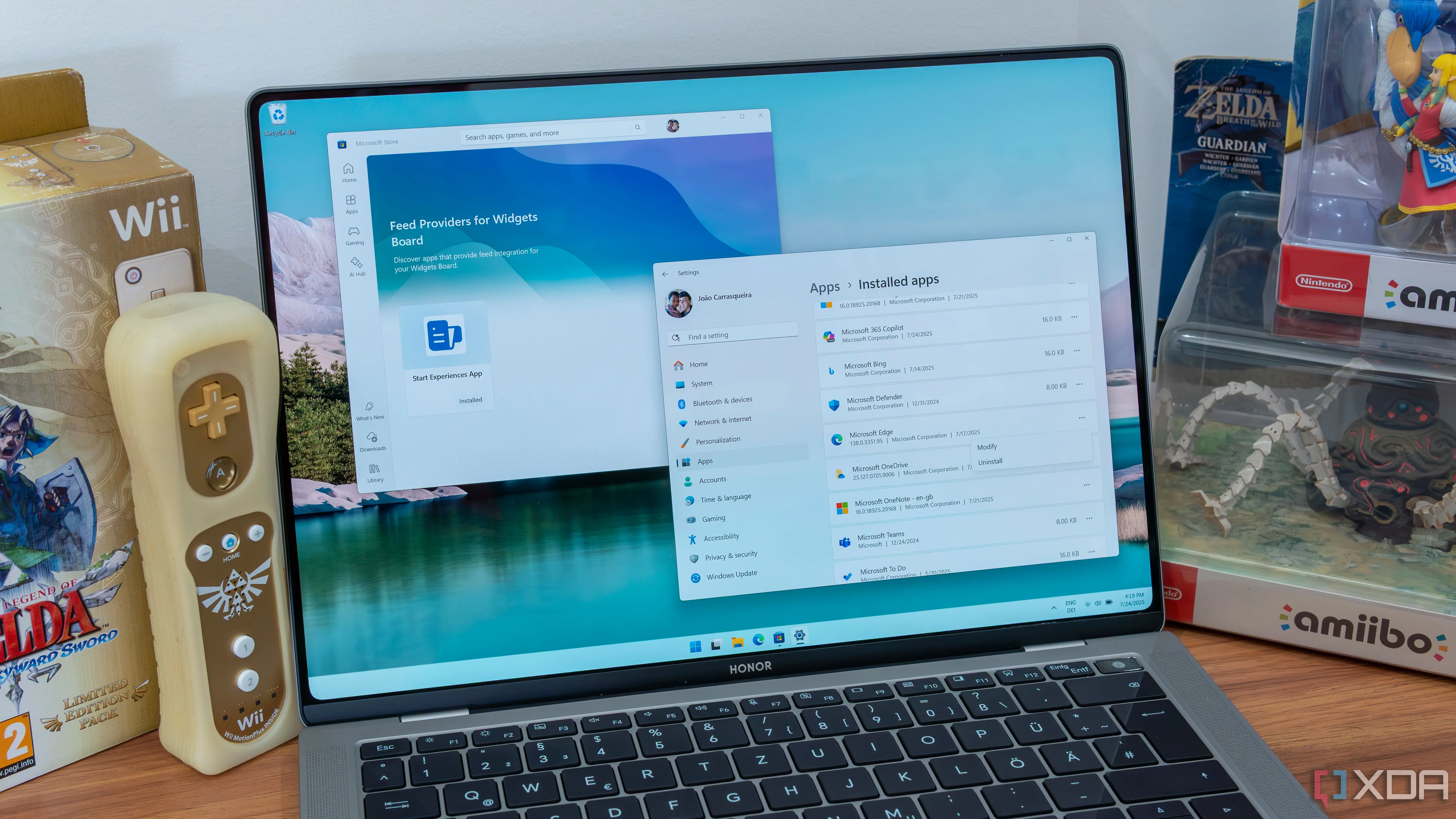 Máy tính xách tay chạy Windows 11 SE hiển thị giao diện cài đặt