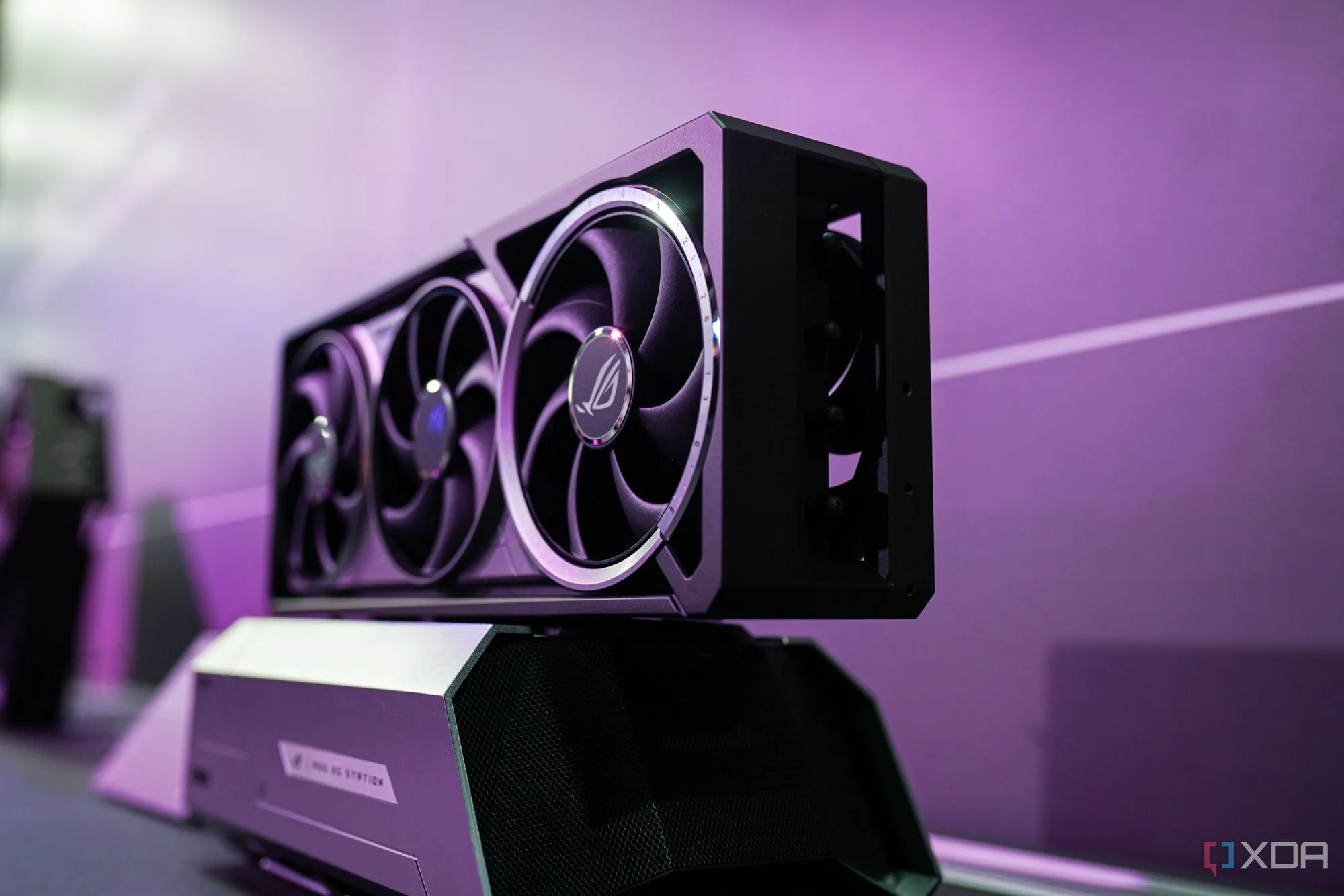 Một bộ chuyển đổi eGPU M.2 ADT-Link XG Station 3