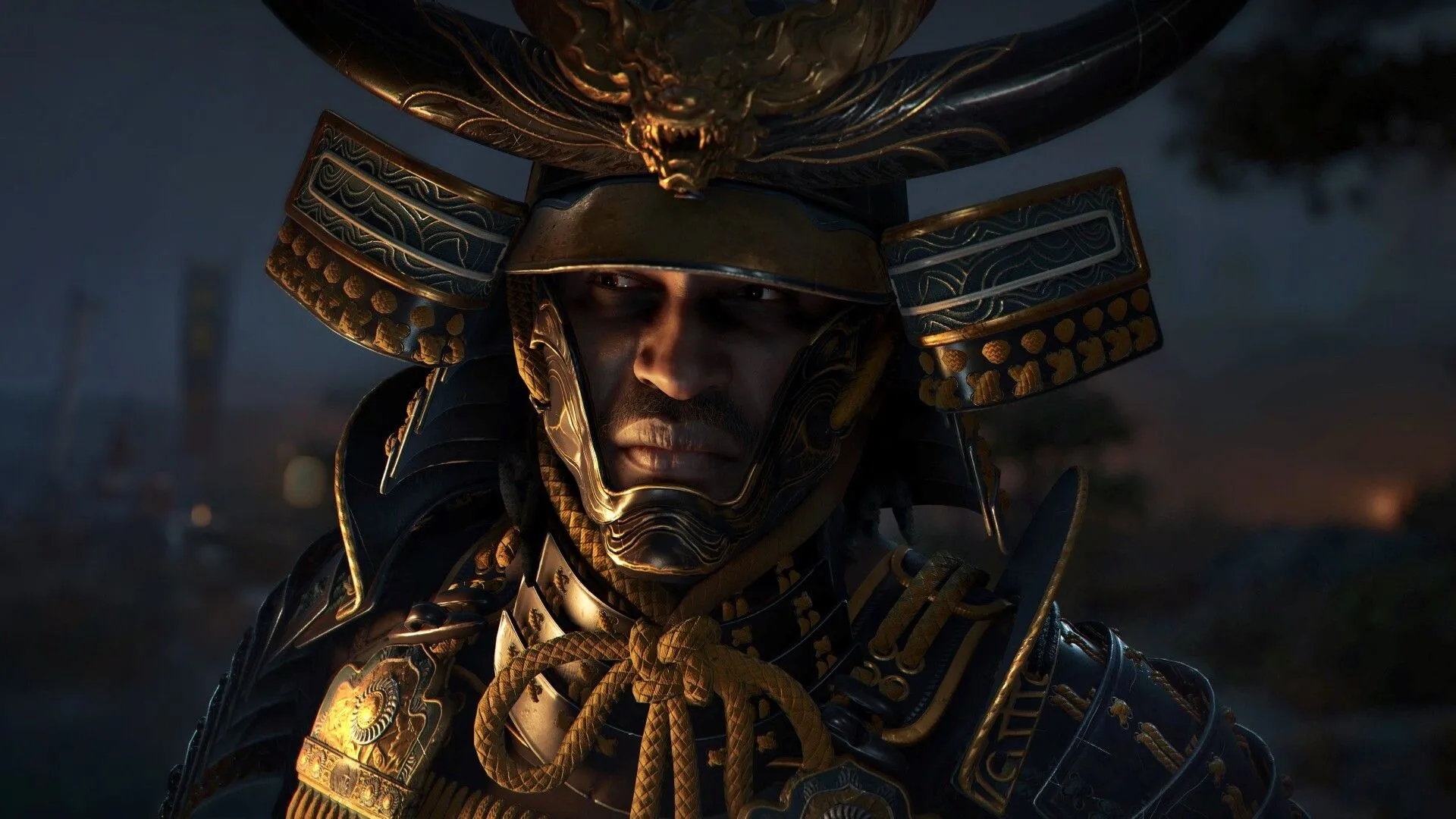Naoe ẩn mình trong bóng tối, chuẩn bị một pha ám sát lén lút trong Assassin's Creed Shadows, minh họa sự trở lại của lối chơi ẩn nấp truyền thống.