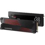 Render 3D của SSD Samsung 990 Pro 4TB với tản nhiệt tích hợp, hiển thị chi tiết thiết kế.