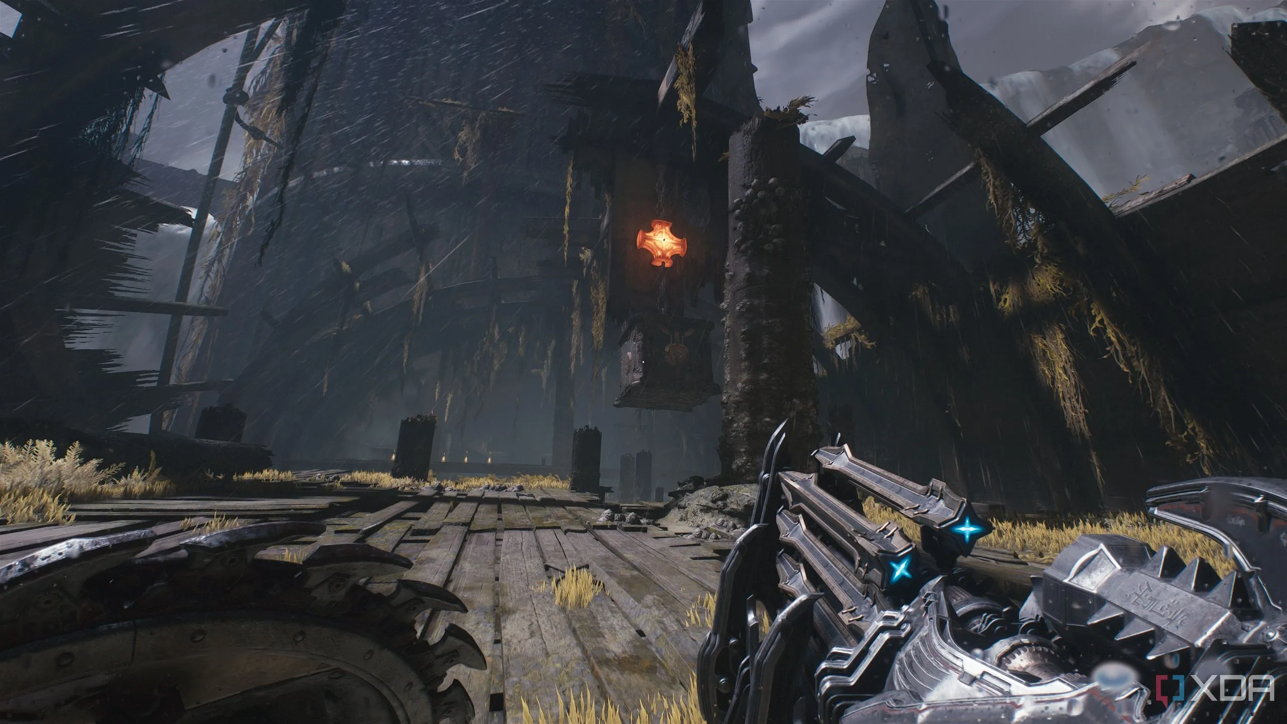 Thanh chắn kim loại nóng treo lơ lửng và một hộp lớn gần công tắc trong con tàu đắm trong Chương 14 Doom The Dark Ages.