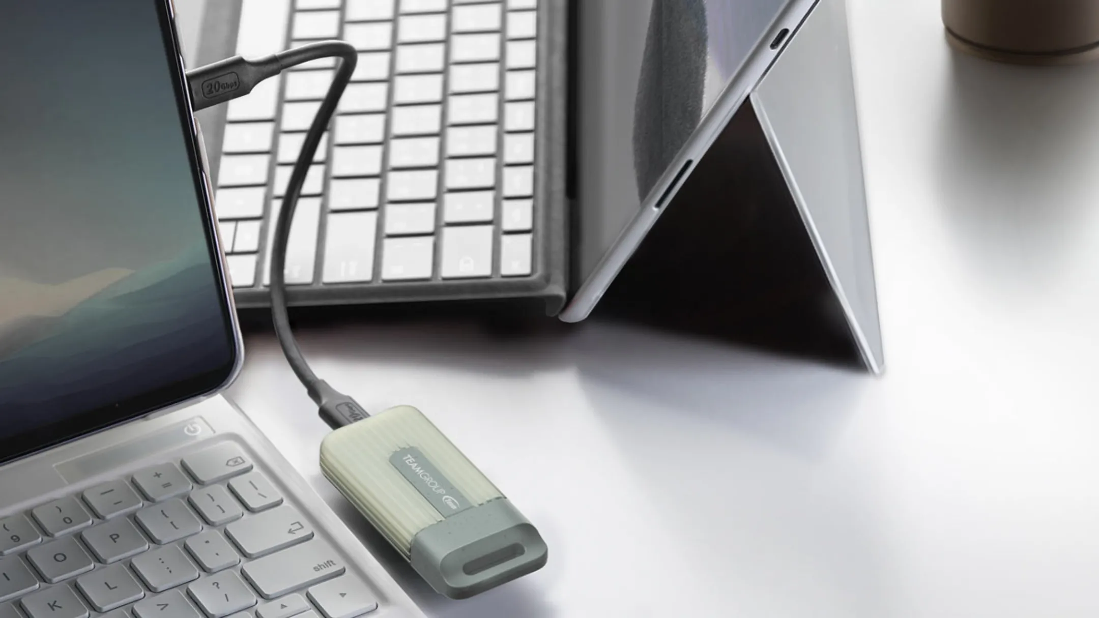Thiết kế nhỏ gọn của ổ cứng SSD Team Group PD20 ECO 2TB cổng USB Type-C