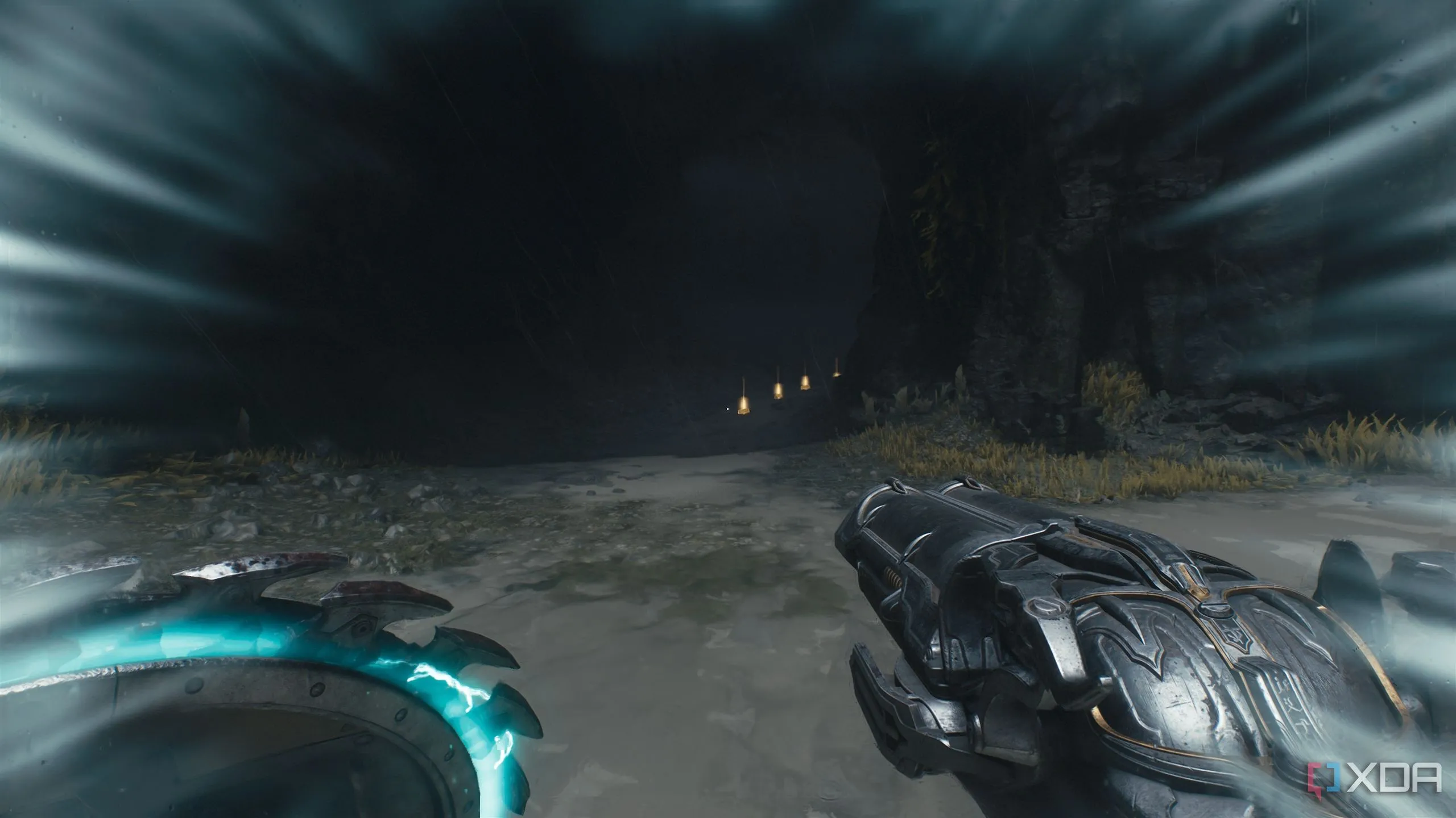 Vệt vàng bên trong một hang động tối tăm trong Chương 14 Doom The Dark Ages.