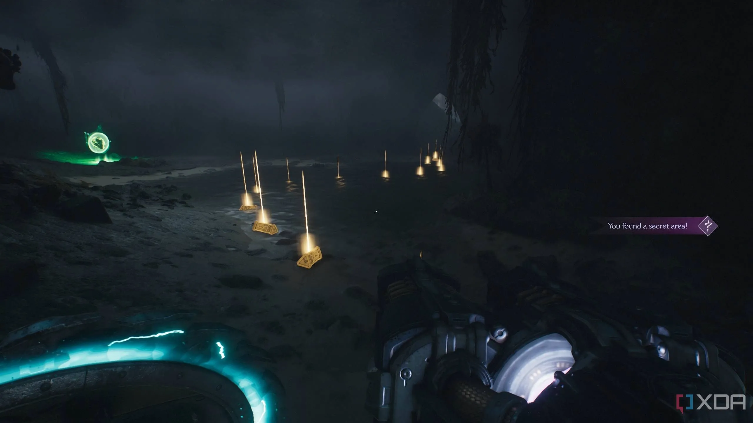 Vệt vàng trên mặt đất ở khu vực bí mật 2 trong Chương 14 Doom The Dark Ages.